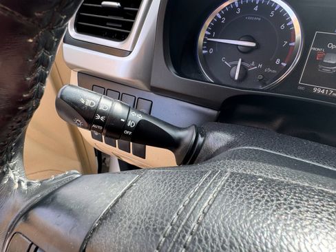 Used 2016 Toyota Highlander XLE AWD/4WD image 37