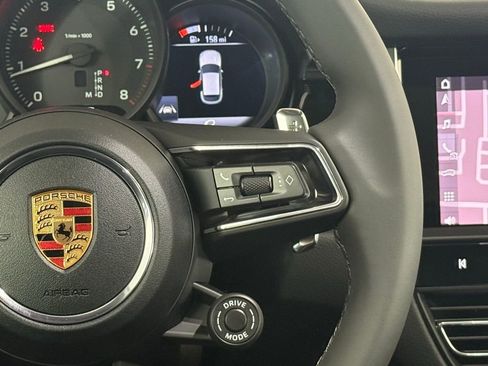 New 2026 Porsche Macan image 37