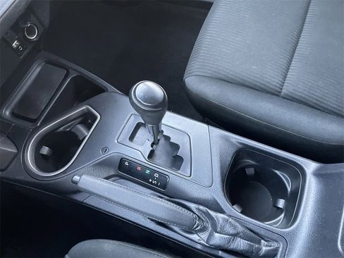 Used 2017 Toyota RAV4 LE image 20