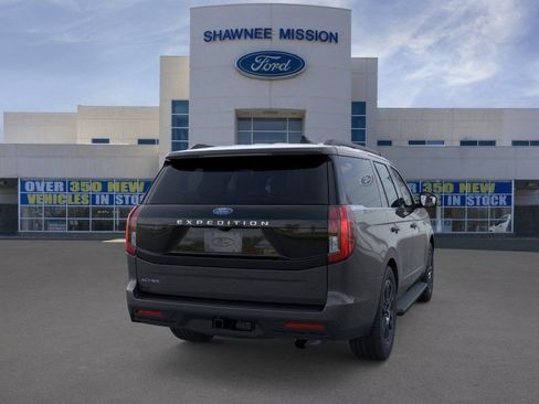 New 2025 Ford Expedition Active AWD/4WD image 8