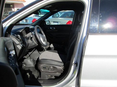 Used 2014 Ford Explorer 4WD Police Interceptor image 2