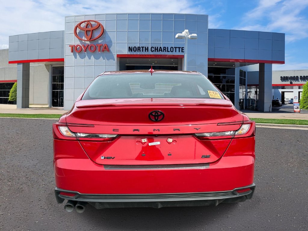 Used 2025 Toyota Camry SE w/ Convenience Package FWD image 7