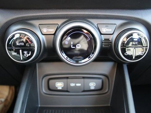 New 2025 Hyundai Venue SEL image 26