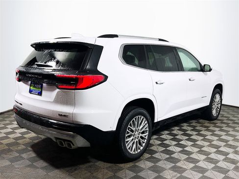 New 2026 GMC Acadia Denali image 8