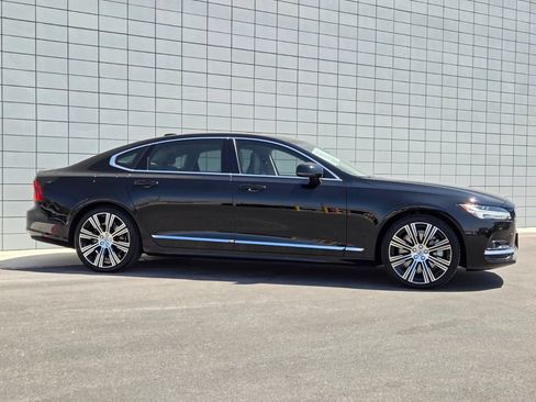Used 2023 Volvo S90 B6 Plus AWD/4WD image 7