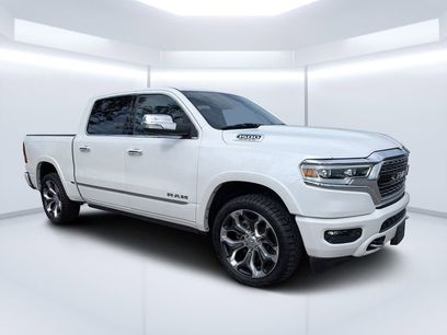 Used 2022 RAM 1500 Limited w/ Body-Colour Bumper Group