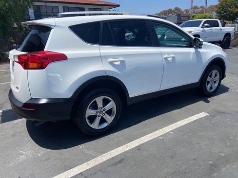 Used 2015 Toyota RAV4 XLE FWD image 5