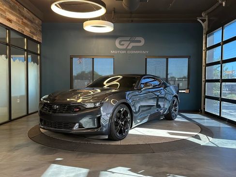 Used 2022 Chevrolet Camaro LT w/ RS Package RWD image 7
