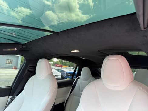 Used 2023 Tesla Model X AWD/4WD image 19
