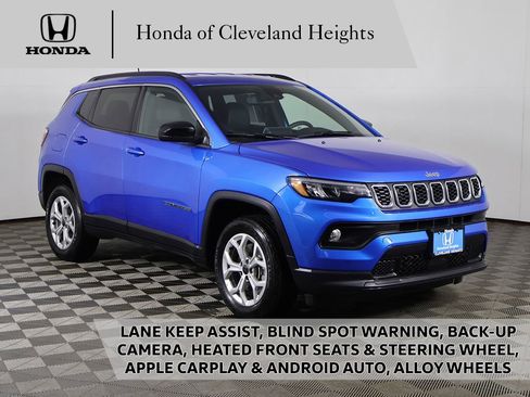 Used 2025 Jeep Compass Latitude AWD/4WD image 1