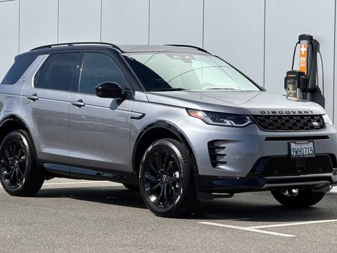 Used 2025 Land Rover Discovery Sport Dynamic SE AWD/4WD image 7