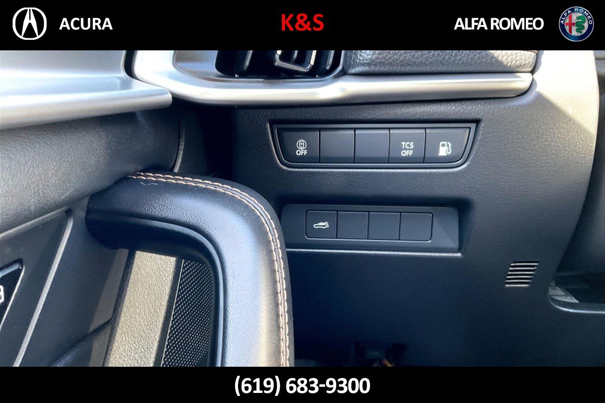 Used 2024 MAZDA CX-90 Plug-In Hybrid w/ Preferred AWD/4WD image 37