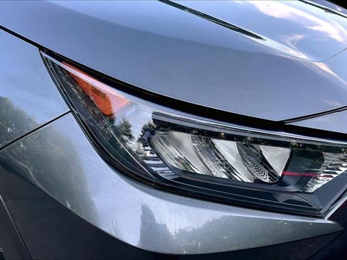 Certified 2020 Toyota RAV4 LE w/ All Weather Liner Package AWD/4WD image 25