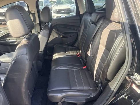 Used 2017 Ford Escape Titanium AWD/4WD image 23