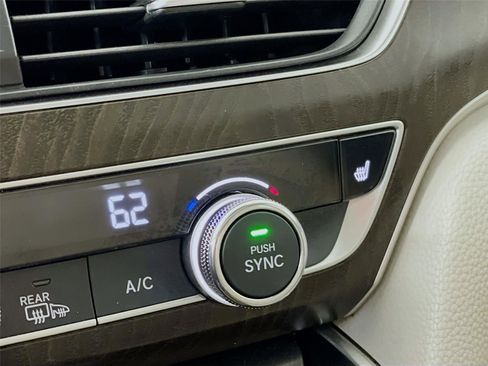Used 2018 Honda Accord EX-L image 24
