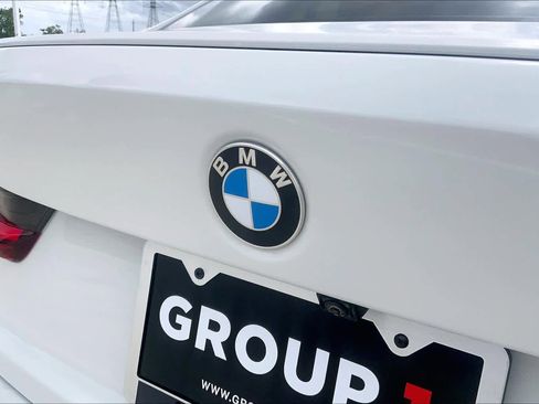 Used 2023 BMW 330i Sedan w/ M Sport Package image 30