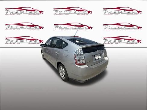 Used 2006 Toyota Prius w/ Pkg 8 FWD image 7