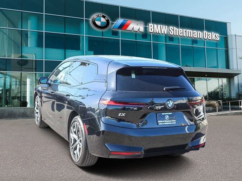 Used 2026 BMW iX xDrive60 w/ Premium Package image 6