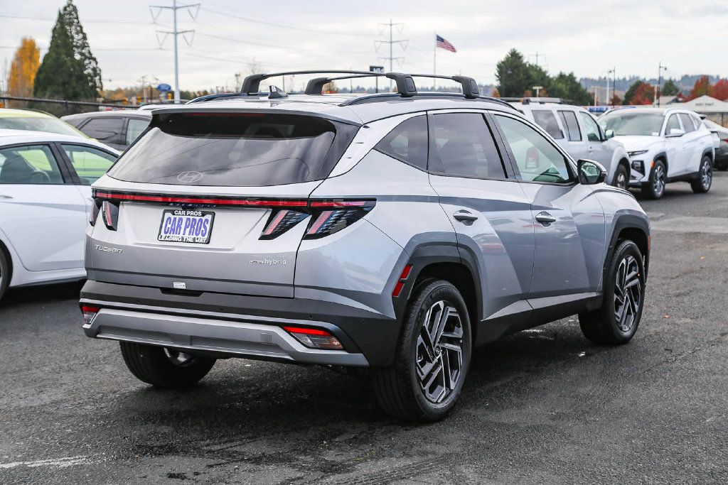 Used 2026 Hyundai Tucson Limited AWD/4WD image 9