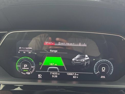 Used 2019 Audi e-tron Premium Plus AWD/4WD image 8
