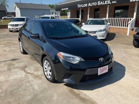 Used 2014 Toyota Corolla LE FWD image 1