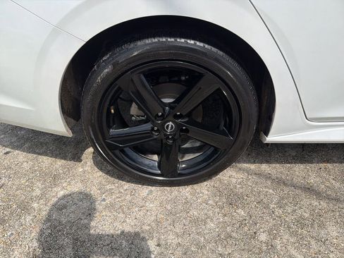 Used 2024 Nissan Sentra SR FWD image 21