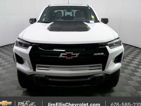 Used 2026 Chevrolet Colorado ZR2 w/ Technology Package AWD/4WD image 34
