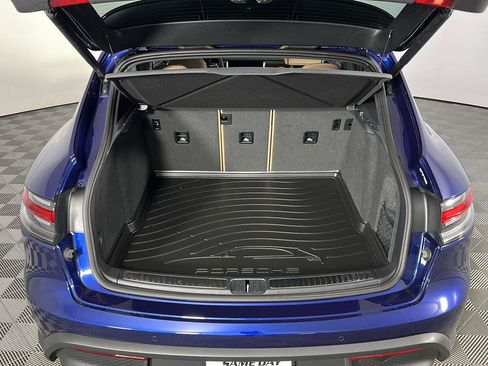 Used 2026 Porsche Macan Turbo AWD/4WD image 26