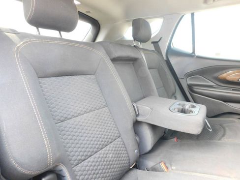 Used 2018 GMC Terrain SLE AWD/4WD image 15