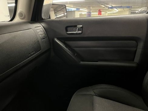 Used 2008 HUMMER H3 image 25