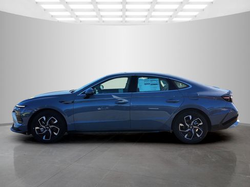 New 2025 Hyundai Sonata SEL image 4