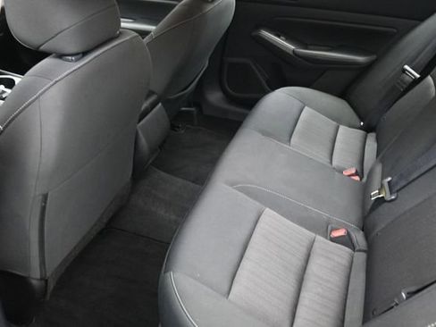 Used 2024 Nissan Altima 2.5 SV FWD image 26