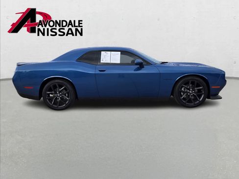 Used 2022 Dodge Challenger R/T w/ Driver Convenience Group image 8