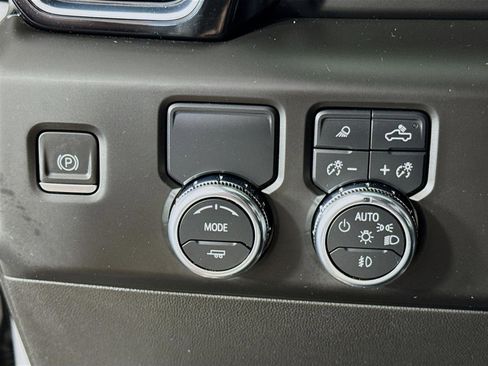 Certified 2022 GMC Sierra 1500 Denali image 10