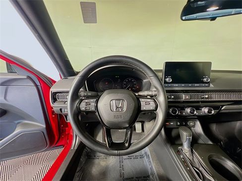 Used 2025 Honda Civic Sport image 13