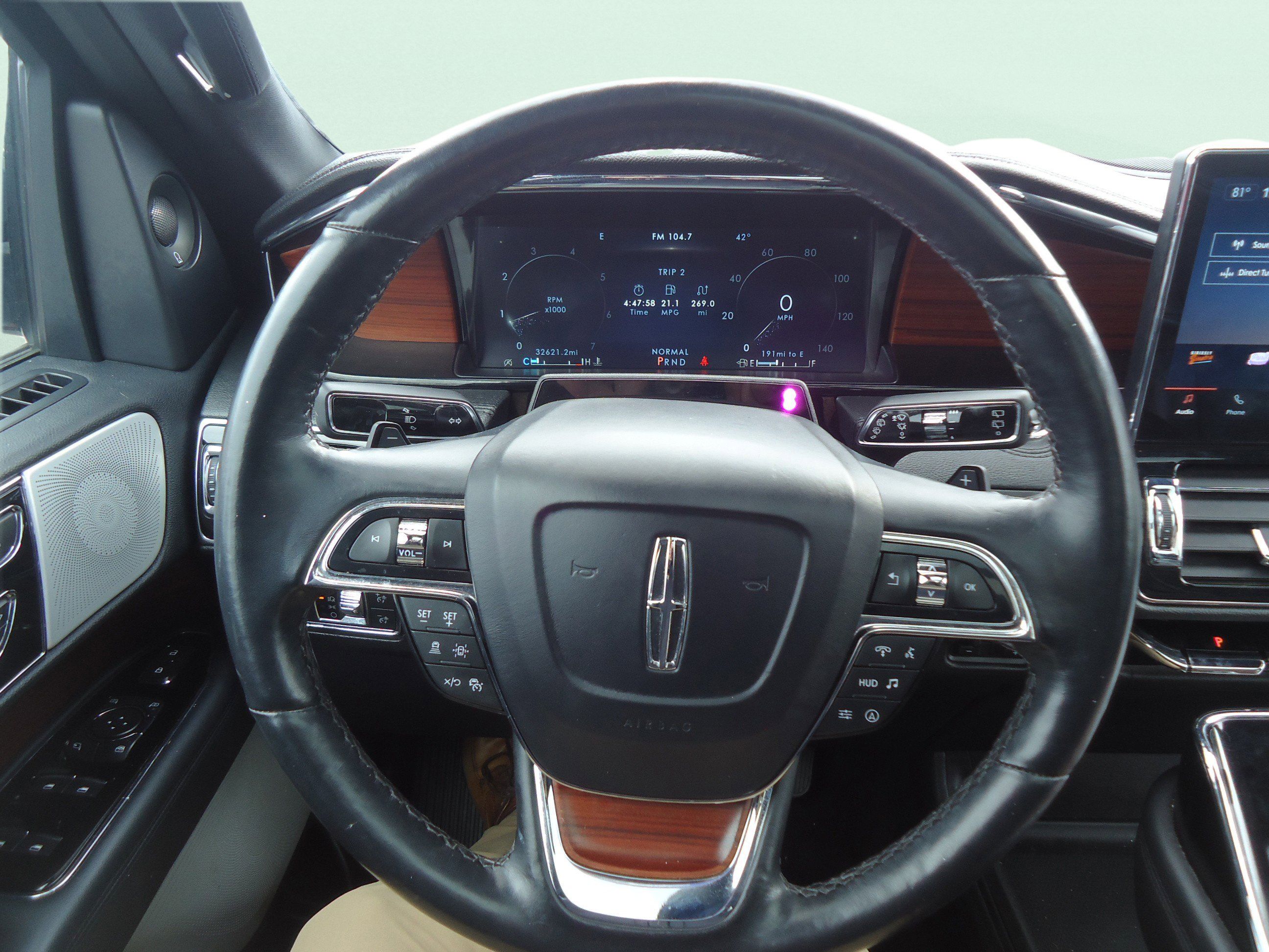 Used 2023 Lincoln Navigator Reserve AWD/4WD image 13
