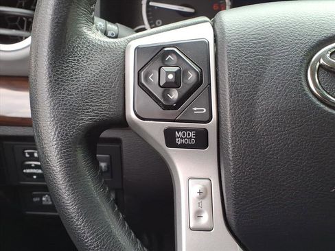 Used 2015 Toyota Tundra Limited w/ Limited Premium Package image 28