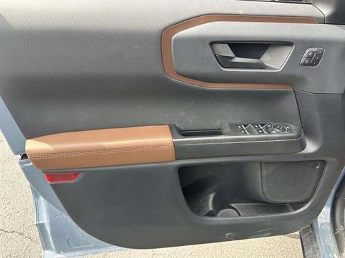 Used 2024 Ford Bronco Sport Outer Banks image 9