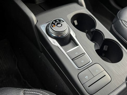 Used 2020 Ford Escape SEL image 30