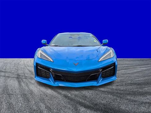 Used 2025 Chevrolet Corvette Z06 RWD image 9