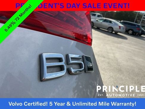 Certified 2024 Volvo XC60 B5 Plus w/ Climate Package image 28