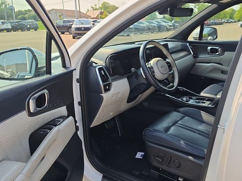 Used 2023 Kia Sorento SX Prestige AWD/4WD image 7