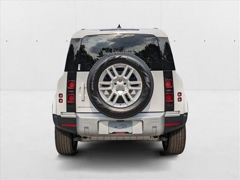 New 2025 Land Rover Defender 110 S image 8