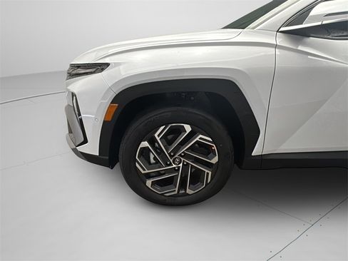 New 2026 Hyundai Tucson Limited image 3