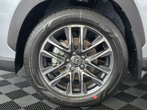 Certified 2026 Toyota Corolla Cross XLE image 11