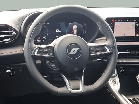 Used 2024 Dodge Hornet GT image 9