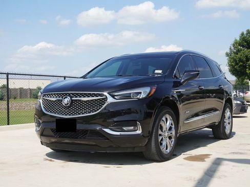 Used 2021 Buick Enclave Avenir w/ Avenir Technology Package FWD image 3