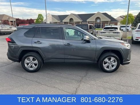 Used 2025 Toyota RAV4 XLE AWD/4WD image 9