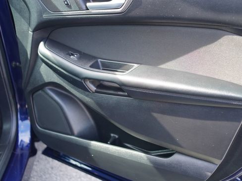 Used 2016 Ford Edge SE AWD/4WD image 16