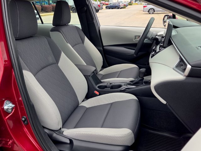 Used 2023 Toyota Corolla LE FWD image 17